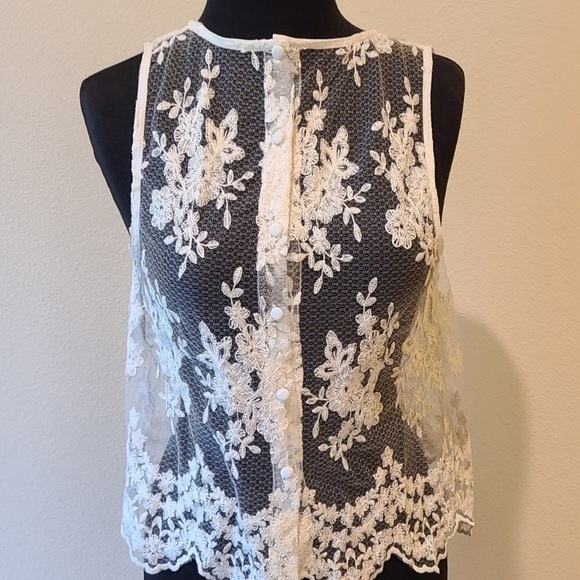 Tops - Women’s top